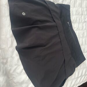 lululemon athletica play on the pleats skirt size 4 black